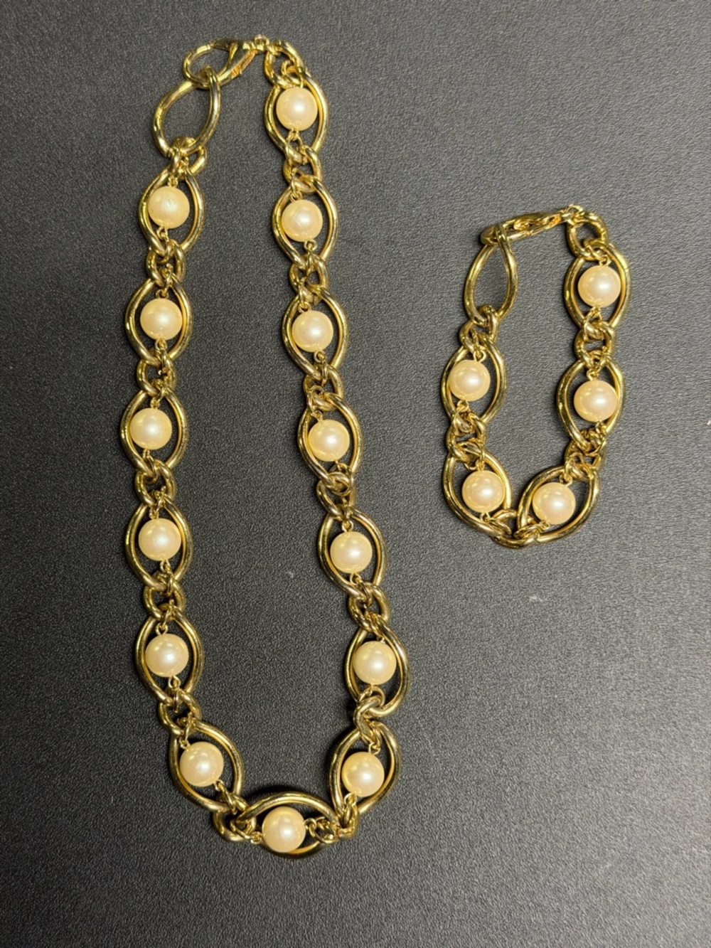 Vintage Gold (faux) Pearl-Link Necklace and Bracelet Set - Gorgeous